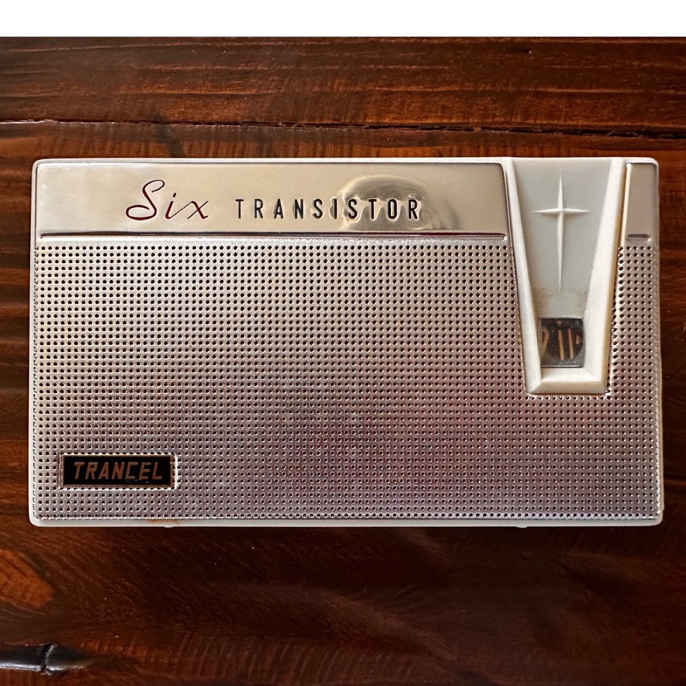 VTG 1960s Trancel T-11 Six Transistor Pocket Radio Japan MCM Space Age WITH CASE